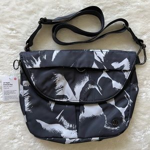 Lululemon all night festival bag in one size